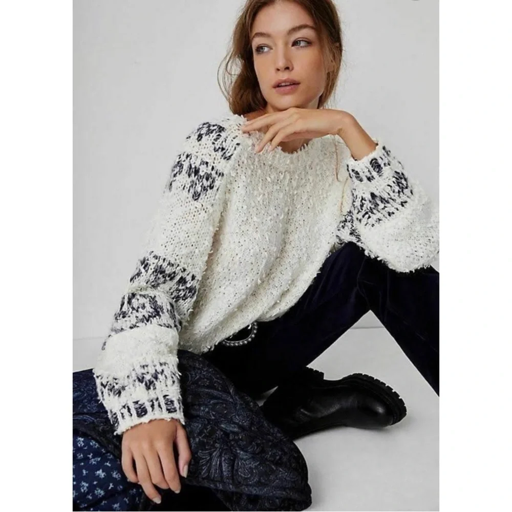 Anthropologie Pilcro Petra Feathered Sweater - NWT - XL - Picture 4 of 14